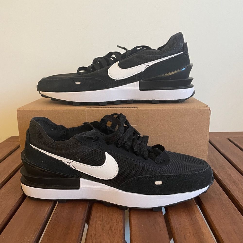 Nike Waffle One mesh sneakers Black Women size 6.5(DC2533-001)